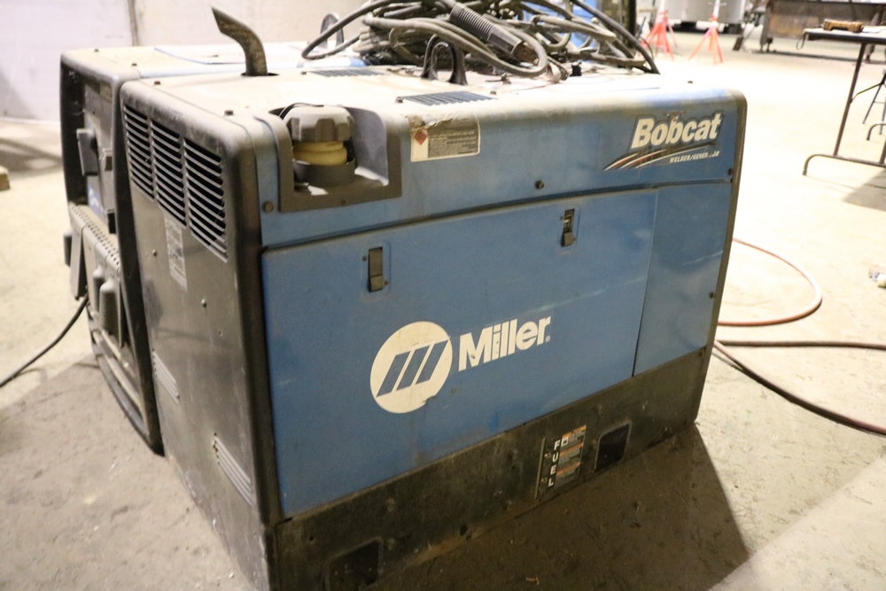 Used Miller Bobcat 225 Welder 8074006